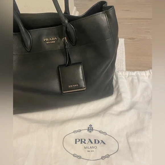 Calf Skin Prada Tote - Picture 6 of 6